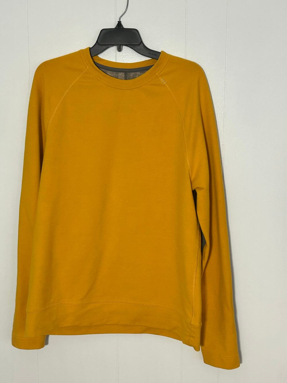 Lululemon Men's Sweatshirt Gold Gray Super Soft Heavy Measures Large to XL XC!!!